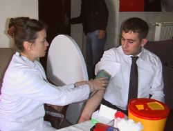 Ülkü Ocakları'ndan Van'a kan desteği